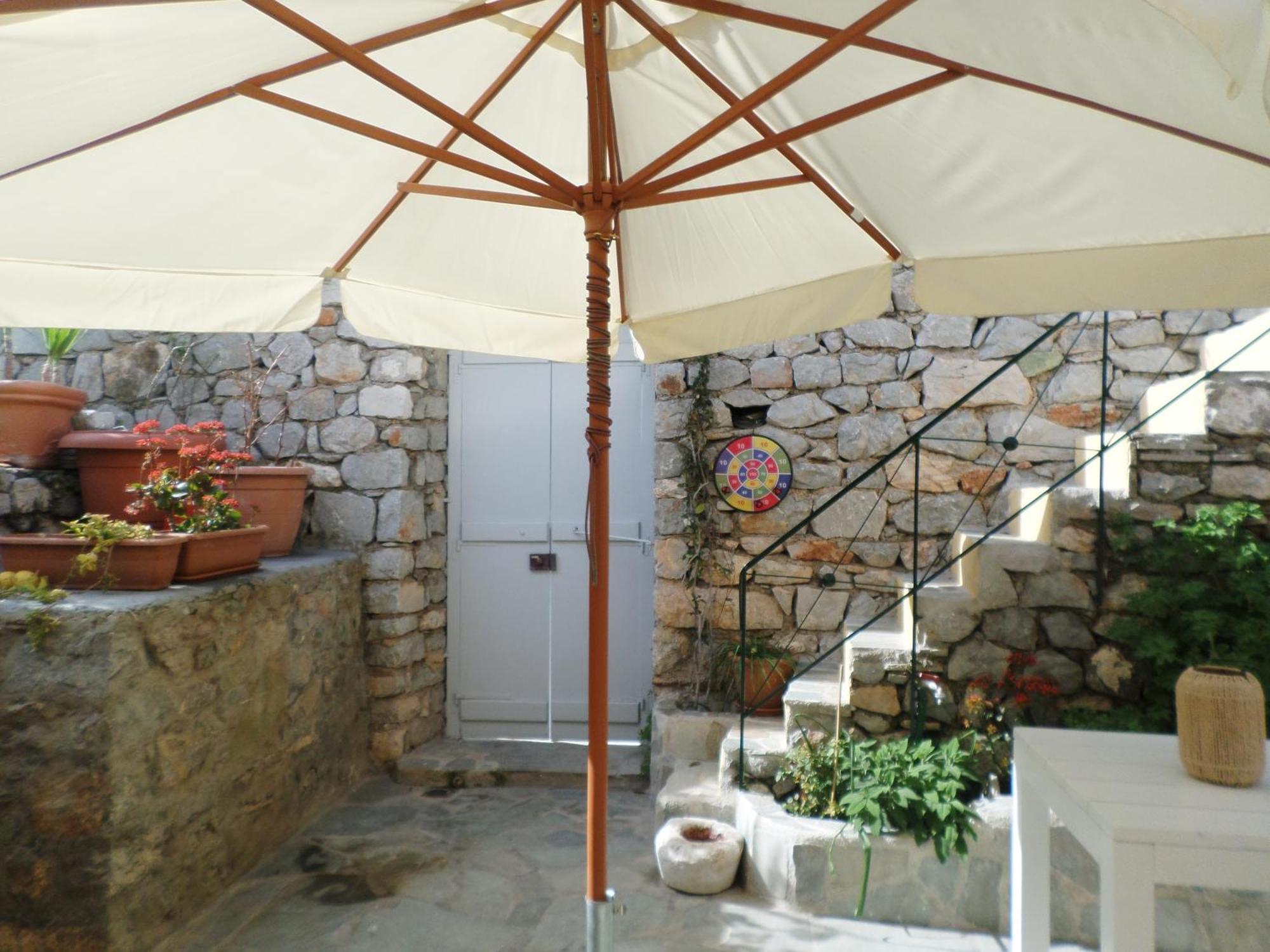 فيلا In The Heart Of Hydra المظهر الخارجي الصورة
